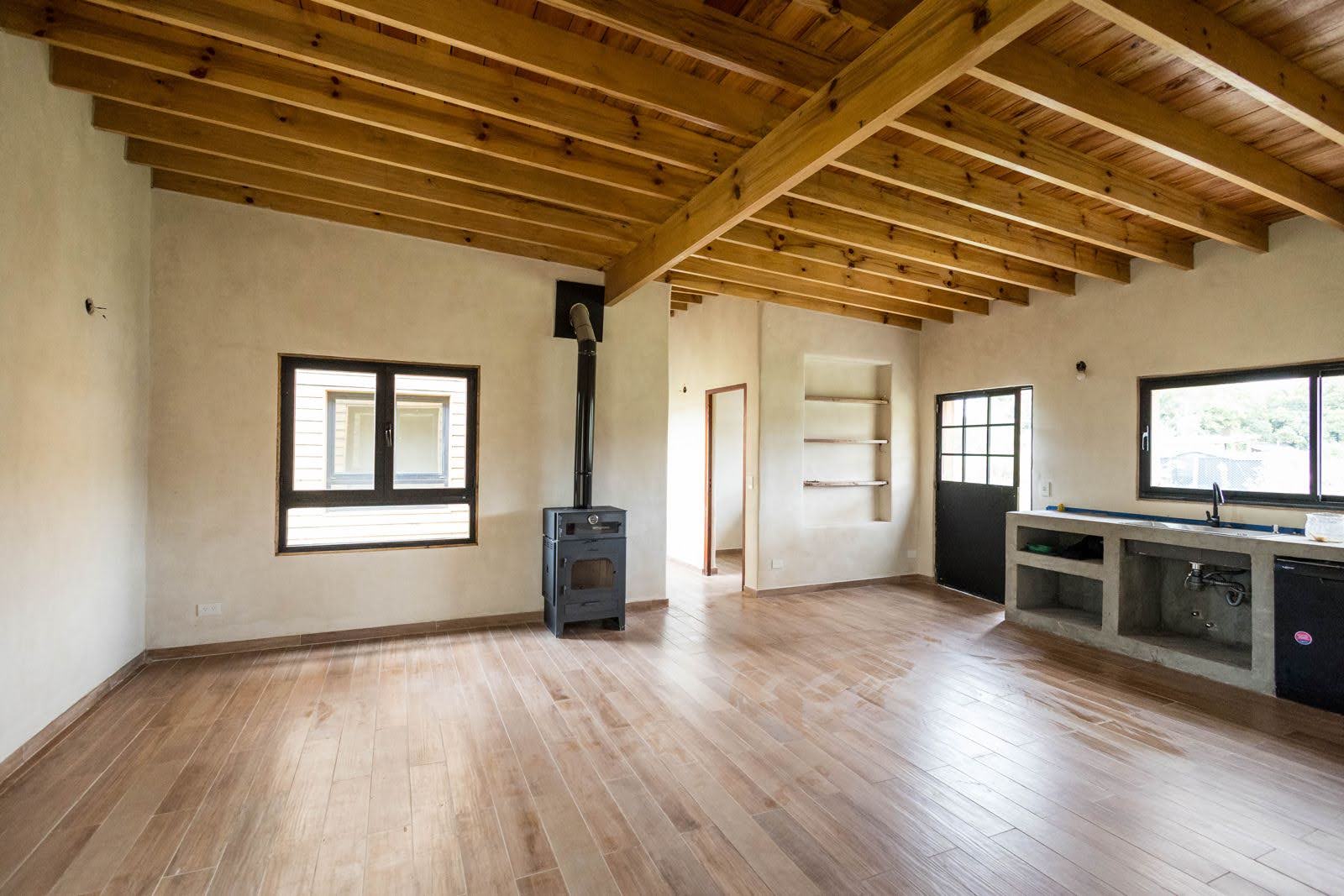 Yes, the color yellow is present.